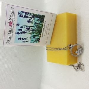 Lavender Soap & Necklace Set